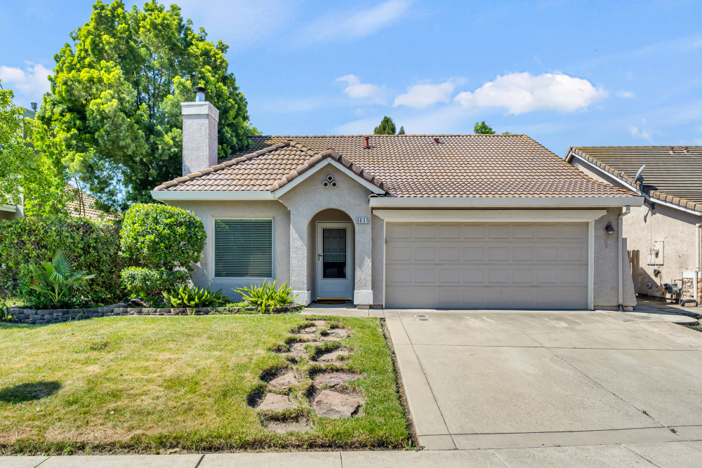 3635 Poppy Hill Way